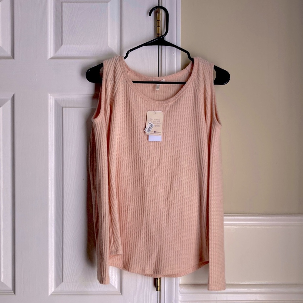 Long sleeve open shoulders